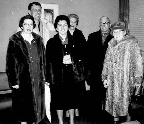 Teachers: Mrs Burden,Mr ?, Ruth Bates, Mrs Christie, Mr ?, Mrs ?